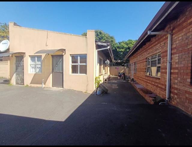 10 BEDROOM HOUSE FOR SALE IN KENVILLE